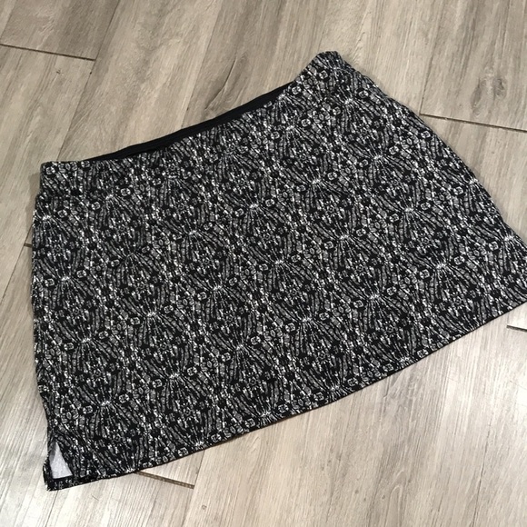 Tranquility Black & White Print Stretch Skort size XXL - Picture 5 of 9